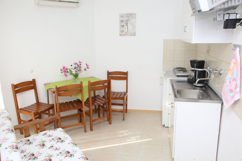 Hotel Apartment Kastoria Hanioti Luaran gambar
